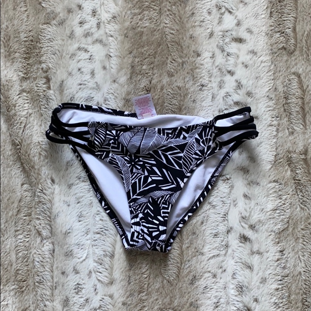 Cut-Out Bikini Bottoms